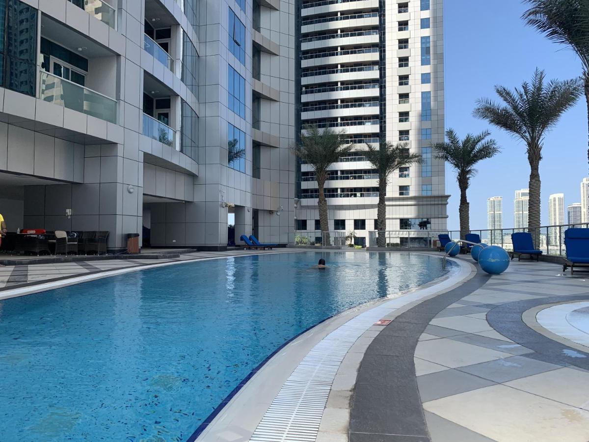 Torch 77 Hostel Dubai Exterior photo